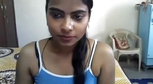 Super sexy Tamil Girlfriend Kavitha on Web Camera