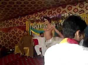 Desi Indian gal jaw dropping dance for money