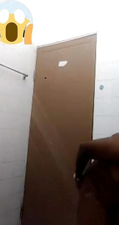 Tamil wifey flashing live bathtub pinch to his beau
