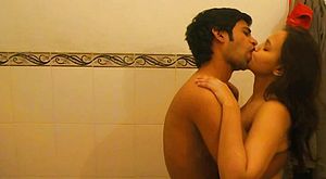 Sizzling homemade flick with spectacular dark haired in the tub